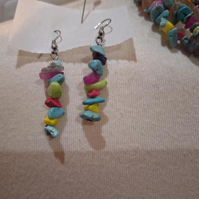 Sale Photo Thumbnail #281: Necklace and earring set of stone chips, bright spring like colors