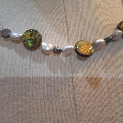 Sale Photo Thumbnail #285: possibly mother of pearl and abalone