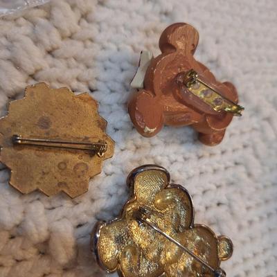 Sale Photo Thumbnail #310: bears and honeycomb brooches