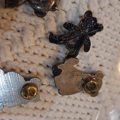 Sale Photo Thumbnail #403: Bear pins or brooches
