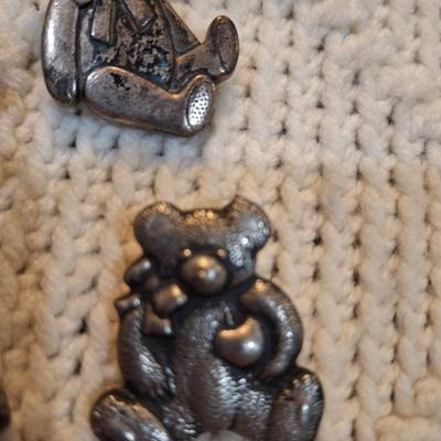Sale Photo Thumbnail #400: Bear pins or brooches
