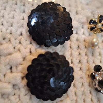 Sale Photo Thumbnail #537: 3 pairs earrings, black formal earrings- no backs
