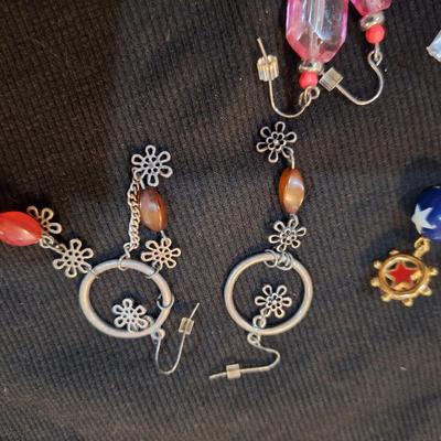 Sale Photo Thumbnail #598: earrings bundle
