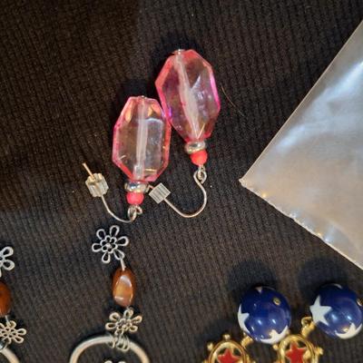 Sale Photo Thumbnail #597: earrings bundle