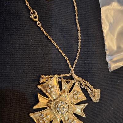Sale Photo Thumbnail #608: Vintage gold plated Maltese Cross pendant on long necklace chain
