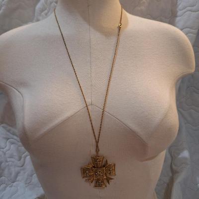Sale Photo Thumbnail #604: Vintage gold plated Maltese Cross pendant on long necklace chain