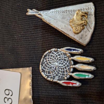 Sale Photo Thumbnail #625: Native American style brooches, Dream catcher and teepee with buffalo