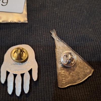 Sale Photo Thumbnail #626: Native American style brooches, Dream catcher and teepee with buffalo