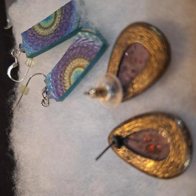 Sale Photo Thumbnail #653: earrings bundle