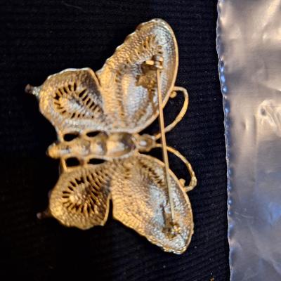 Sale Photo Thumbnail #734: vintage gold tone butterfly brooch