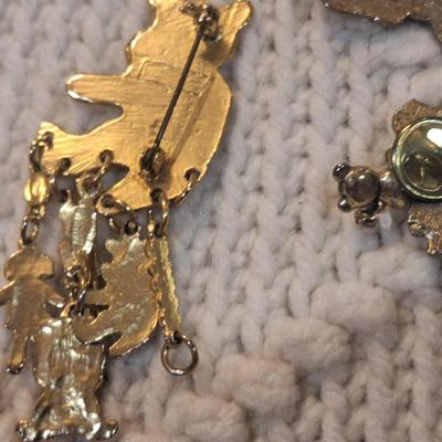 Sale Photo Thumbnail #762: lapel pins or brooches, bears and motorcycles
