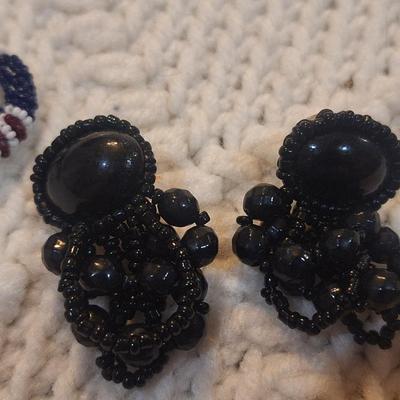 Sale Photo Thumbnail #856: earrings bundle