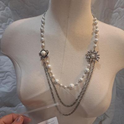 Sale Photo Thumbnail #867: silver tone necklace with white beads