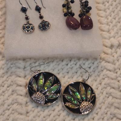 Sale Photo Thumbnail #871: 3 pair dangle earrings