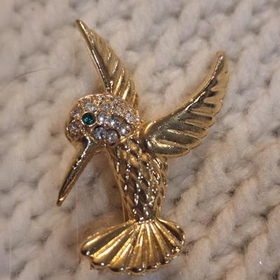 Sale Photo Thumbnail #880: hummingbird brooch