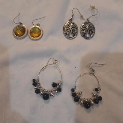 Sale Photo Thumbnail #962: earring bundle