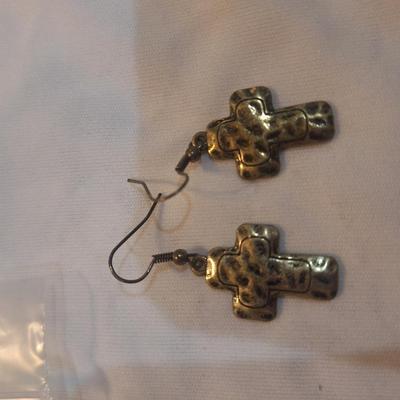 Sale Photo Thumbnail #969: 2 pair earrings