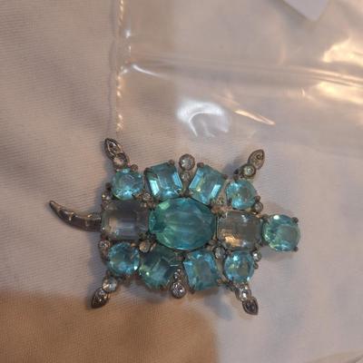 Sale Photo Thumbnail #1029: vintage MCM style turtle brooch- one stone missing