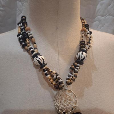 Sale Photo Thumbnail #1055: beaded necklace with dreamcatcher pendant