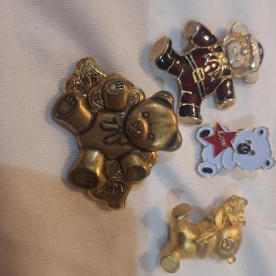 Sale Photo Thumbnail #1093: bear lapel pins