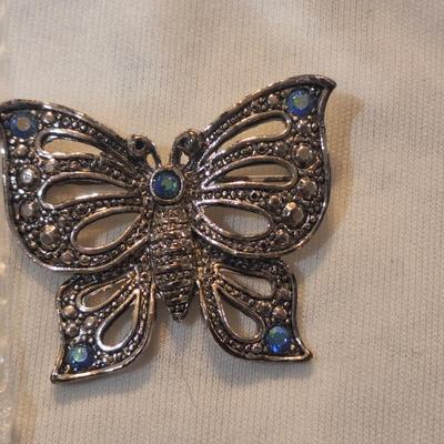 Sale Photo Thumbnail #1102: vintage silver tone butterfly brooch pin