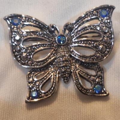 Sale Photo Thumbnail #1104: vintage silver tone butterfly brooch pin