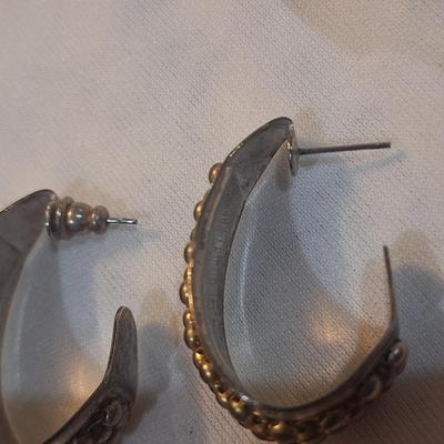 Sale Photo Thumbnail #1118: 2 pair earrings