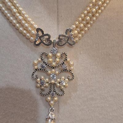 Sale Photo Thumbnail #1129: vintage faux peal necklace with filagree brooch