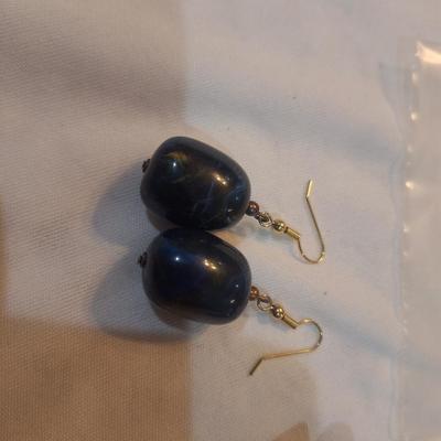 Sale Photo Thumbnail #1147: 2 pair earrings, blues and silver tone