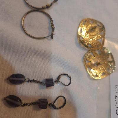 Sale Photo Thumbnail #1154: 3 pair earrings