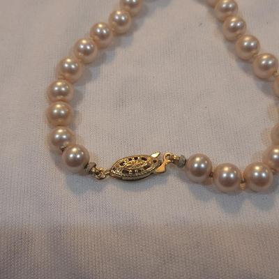 Sale Photo Thumbnail #1204: pearl necklace with gold filled clasp