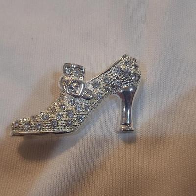 Sale Photo Thumbnail #1229: Shoe brooch