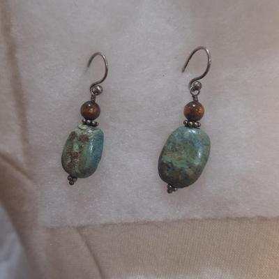 Sale Photo Thumbnail #1256: Long necklace with oval rock pendant and matching earrings