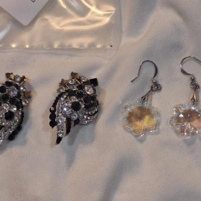 Sale Photo Thumbnail #1276: earrings- one dangle and one is clip on