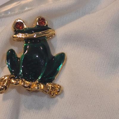 Sale Photo Thumbnail #1281: frog brooch