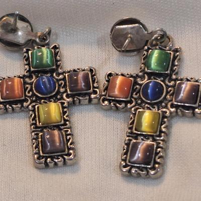 Sale Photo Thumbnail #1291: 3 pair earrings- no backs