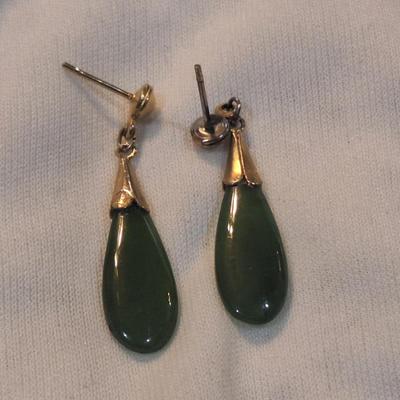 Sale Photo Thumbnail #1289: 3 pair earrings- no backs