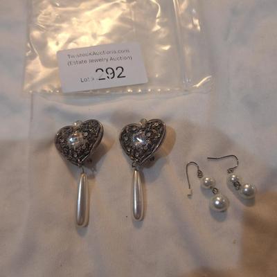 Sale Photo Thumbnail #1310: 2 pair earrings