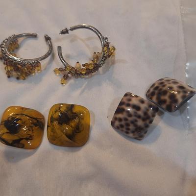 Sale Photo Thumbnail #1326: 3 pair earrings