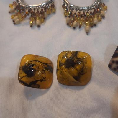 Sale Photo Thumbnail #1328: 3 pair earrings