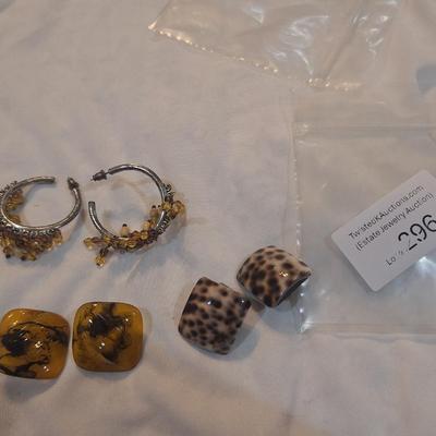 Sale Photo Thumbnail #1325: 3 pair earrings