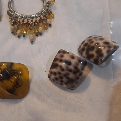 Sale Photo Thumbnail #1329: 3 pair earrings