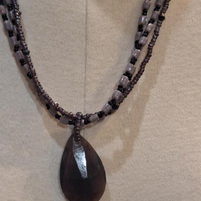 Sale Photo Thumbnail #1341: Necklace with teardrop pendant