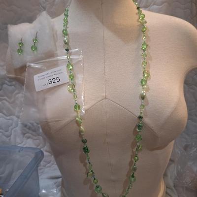 Sale Photo Thumbnail #1400: long necklace that can be doubled over to be a short one also.