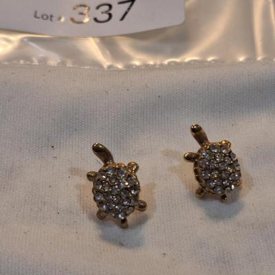 Sale Photo Thumbnail #1464: Turtle earrings - gold tone and rhinestones