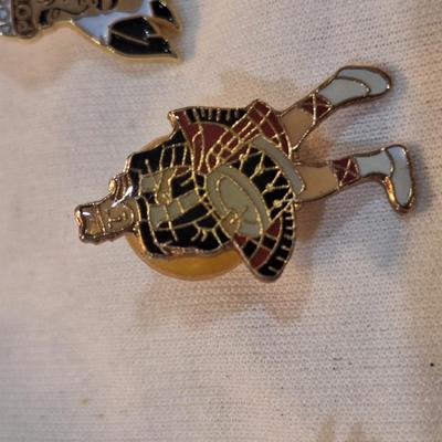 Sale Photo Thumbnail #1474: buffalo and Indian lapel pins