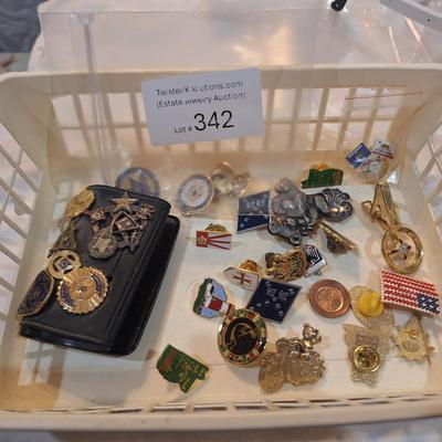 Sale Photo Thumbnail #1490: Masonic or free mason related pins, brooches and other items.  Eastern star and other