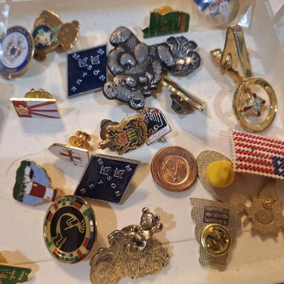 Sale Photo Thumbnail #1493: Masonic or free mason related pins, brooches and other items.  Eastern star and other