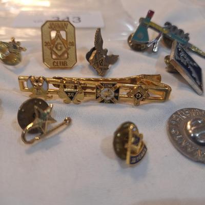Sale Photo Thumbnail #1494: tie bar and various pins.