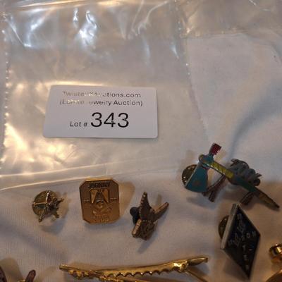 Sale Photo Thumbnail #1499: tie bar and various pins.